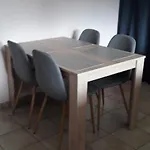 A Au Rez-de-chaussee *