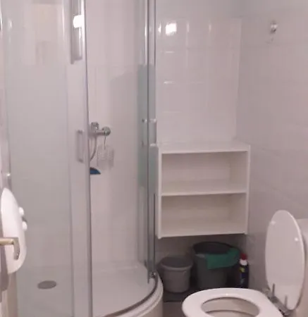 A Au Rez-de-chaussee