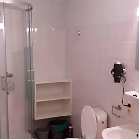 à Au Rez-de-chaussée