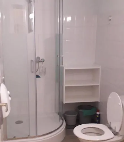 à Au Rez-de-chaussée