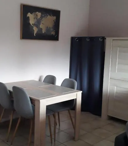 à Au Rez-de-chaussée Bredene